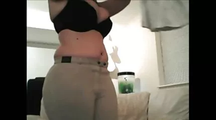 Người phụ nữ trưởng sexy hay nhất thành biến người yêu thành chuyển giới.