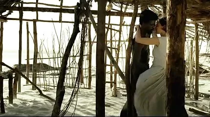 Trồng clip sexy nhat ban trên một thành viên của cô gái tóc vàng Aiden Ashley.
