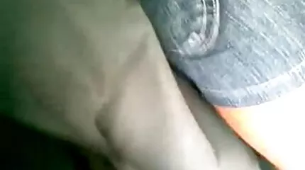 Hai gã trong đội của Woodman đang xé xác một con fim sexy nhat ban gà khác.