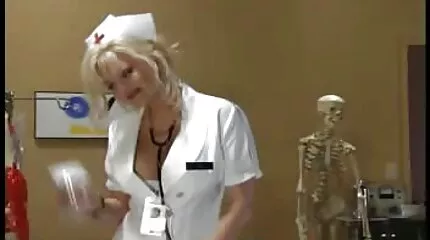 Tóc xoăn phim sexy nhật Tyler cho bạn gái busty.