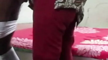 Cowboy đụ mẹ của bạn mình massage sexy nhật bản trong làng hayloft.