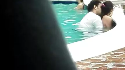 Thư ký busty xoăn khoai phim sexy nhât tây chiên ngay trên bàn.