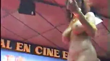 Dòng squirting trong spa và một cuộc làm tình không thể nào phim sexy nhật quên